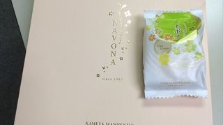 ここ、亀屋万年堂では、ナボナですよね。多くのお菓子を食べていますが、万人受けするお菓子です。