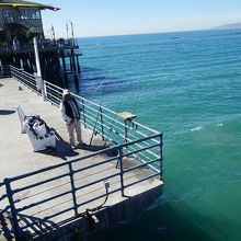 釣りをしてます