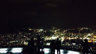 宝石のような美しさ。