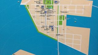 日本一の生産量を誇る、灘の酒造メーカが樽を設営しているので、案内文を見て頂ければ、お酒好きの方で有れば、興味がわくと思います。