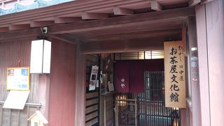 金沢独特の「群青」の間