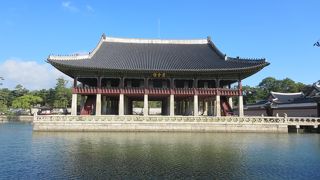 立派な建物です