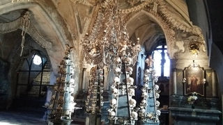 人骨でできた教会に圧倒されました