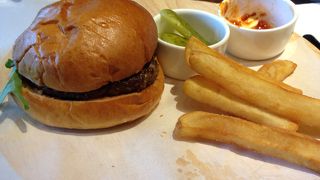 長時間滞在したくなるラウンジ