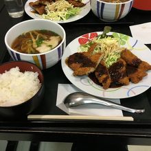 ヒレカツ定食。