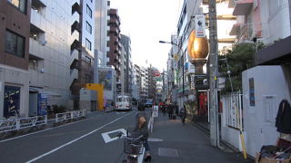 渋谷川の暗渠が賑やかな通りに変貌