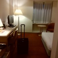 シングルルームは第三タミナル側で十分な広さ