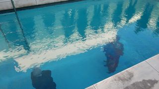 現代アートに　？？？？？　理解不能。　感受性の問題か？