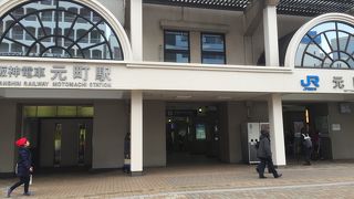 駅前に興味深いものが。