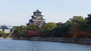 鯉城とも呼ばれてきた「広島城」