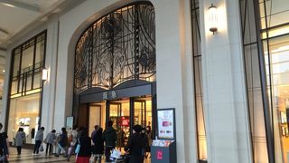 規模は小さいです