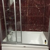 ここで肩まで浸かるのは無理…