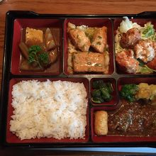 Bento Box 1,400タカ