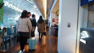 通路と店舗が一体化