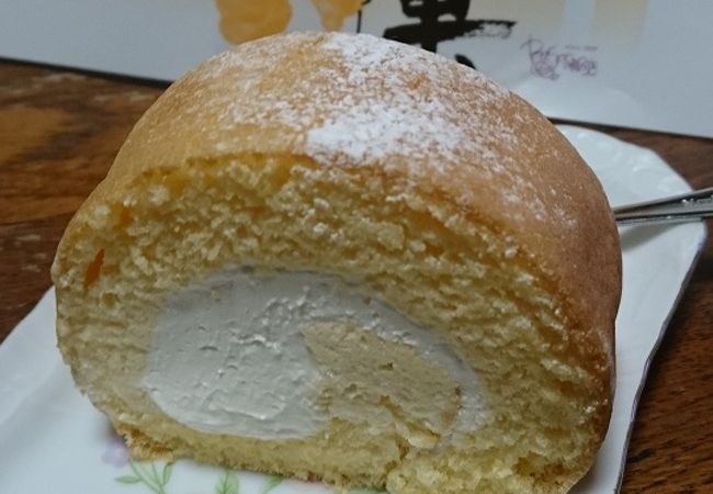 地元で人気のケーキ屋さんです。