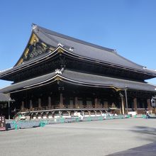 東本願寺です