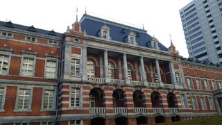 煉瓦づくりの旧本館