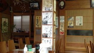 山寺の麓の蕎麦屋