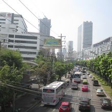 ラチャダーピセーク通り