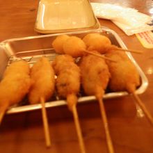 串カツ、ホルモン、うずら、チーズ、etc...