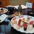 寿司、牡蠣、刺身を浦霞と共に
