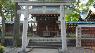 生國魂神社の中にあります