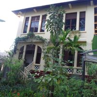 ホテル内の一軒家レストラン