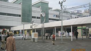 新幹線開通を待っています。