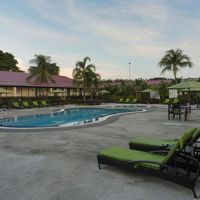 プールの雰囲気は悪くありません