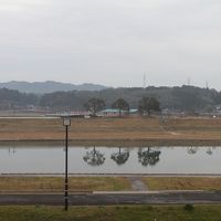 菊池川沿いに田園風景が広がります。
