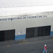 カルデラ港