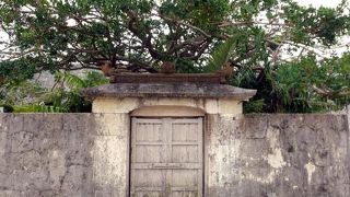 首里森御嶽（すいむいうたき）