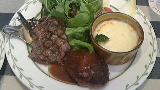 贅沢な気分になれる洋食屋さん