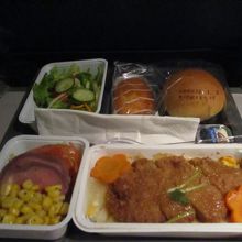 初めの機内食（ポーク）