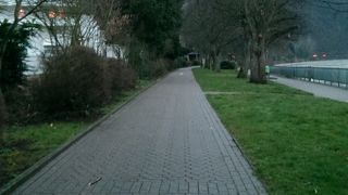 ライン川に面したこじんまりとした可愛い街