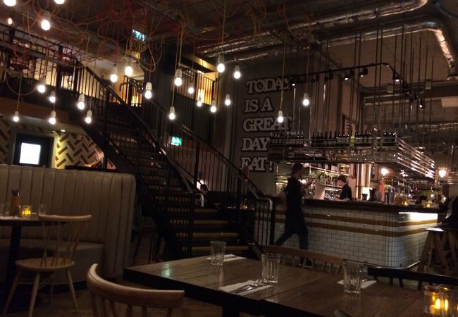 giraffe (バース店)