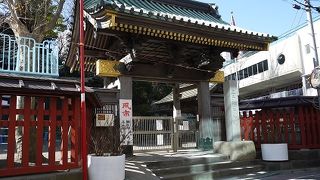 落語「王子の狐」で有名です。