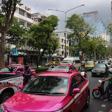 MRTが走っていないので景観はよい