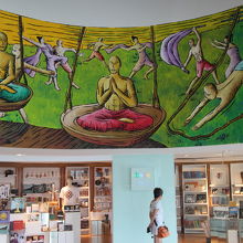 4Fだったかレセプションがありこの上が美術館スペースで無料