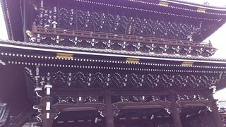 東本願寺の正門