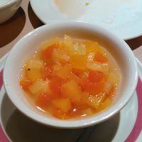 シロップ漬けのフルーツ