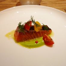 絶妙な火加減のサーモン