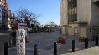 暖かい日の散策には良いですね