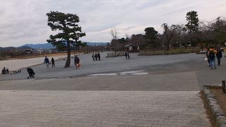 渡月橋を渡って