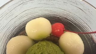 ぜんざいを食べて休憩