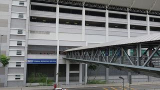 綺麗なバスターミナル