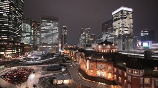 ライトアップされた東京駅が素晴らしい