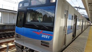 いろいろな電車が使われる