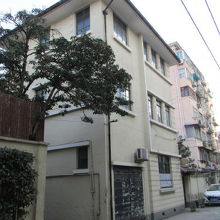 東湖路56弄55号は3階建ての大邸宅です。