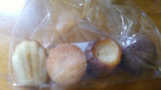 かわいらしいお菓子がいっぱいです！